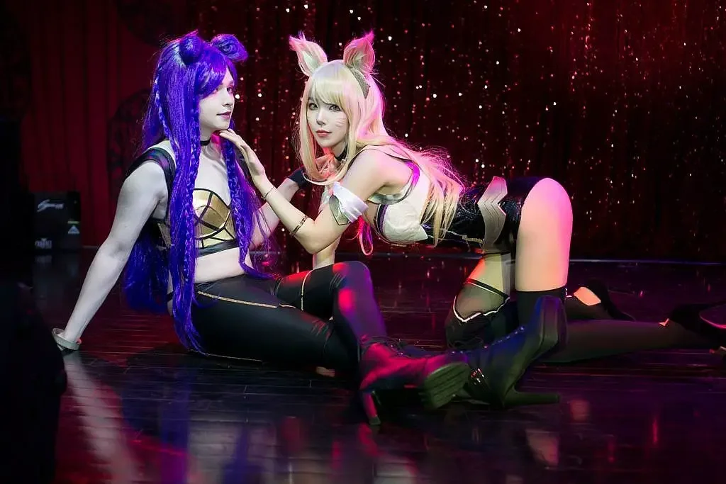Sneaky and Esther Lynn Cosplay 4 1024x683 1 Top 6 C9’s Sneaky Cosplay